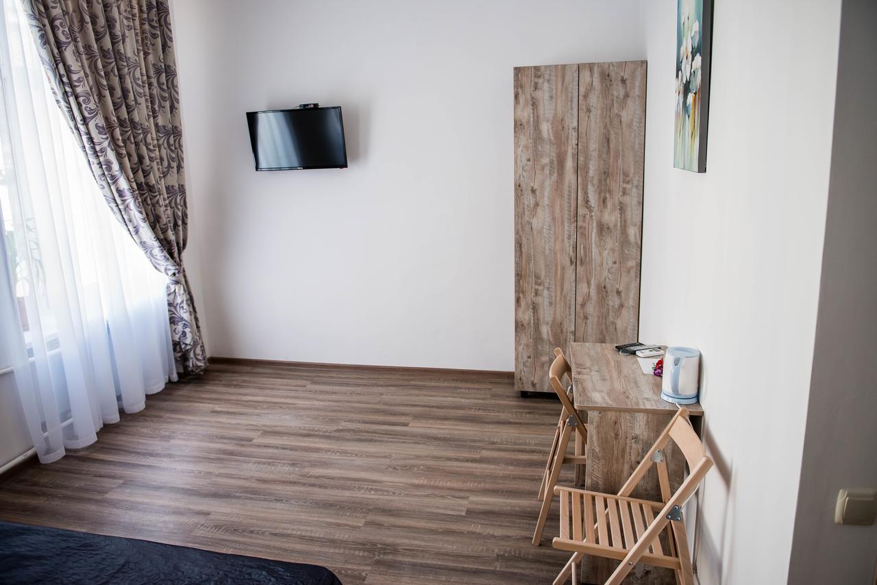 Mini Hotel Freedom Mercurius Львов Экстерьер фото